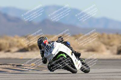 media/Dec-07-2025-CVMA (Sun) [[3e7d2de5dc]]/Race 9-Formula UL Shootout/